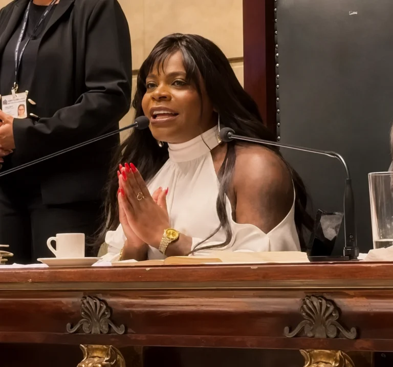 Jojo Todynho durante discurso na Câmara Municipal do Rio