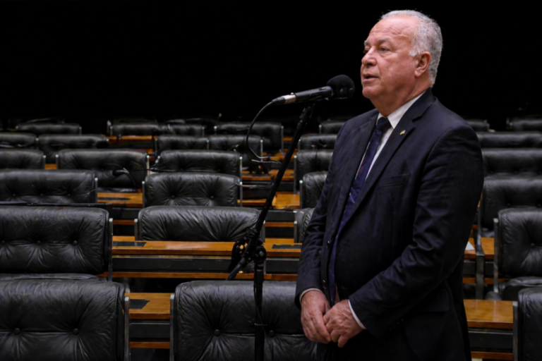 Avanço do debate sobre o fim da escala 6×1 amplia pressão sobre mercado de trabalho e setor produtivo
